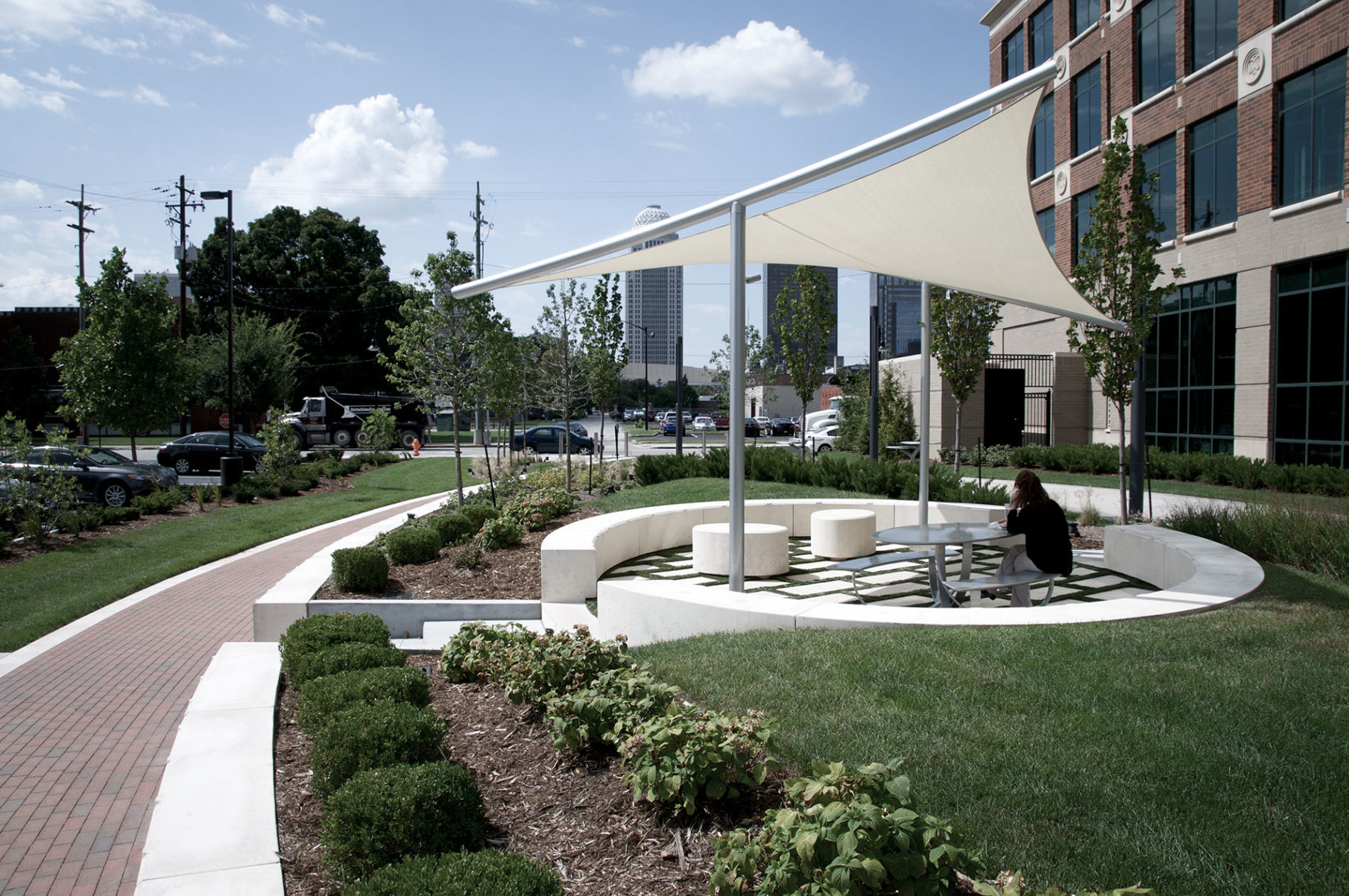 JD Nichols Plaza combines Custom and Commercial Pavers for a nice rest stop on Louisville University campus