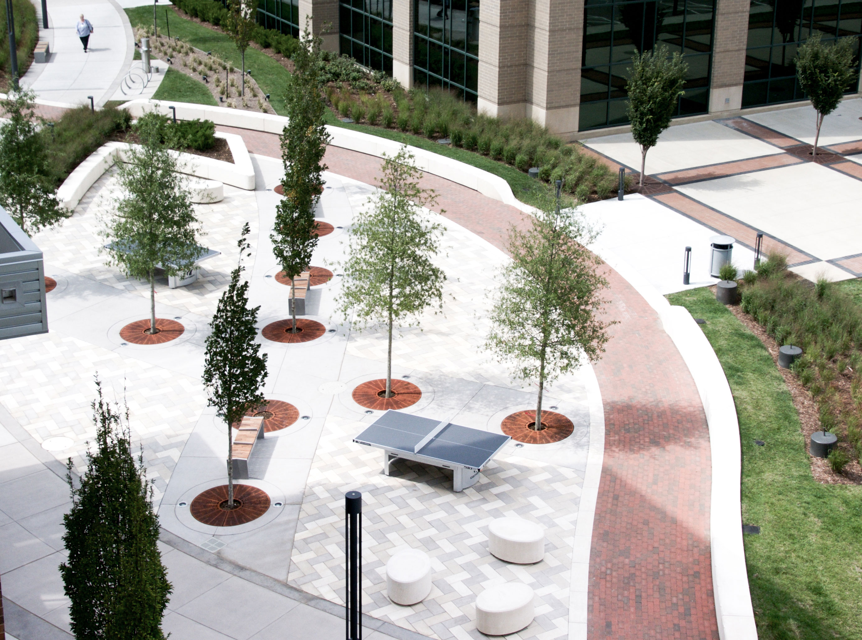 Commercial Pavers create a great social space on the campus at Louisville University